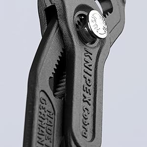Box-joint design: high stability because of double guide