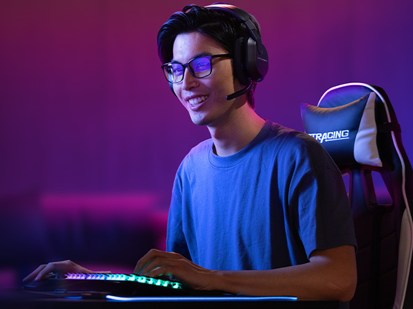 Stealth 600 Wireless Multiplatform PC Gaming Headset
