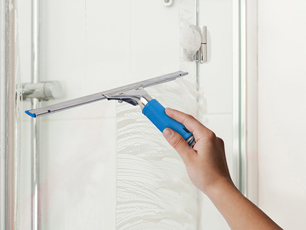 shower squeegee