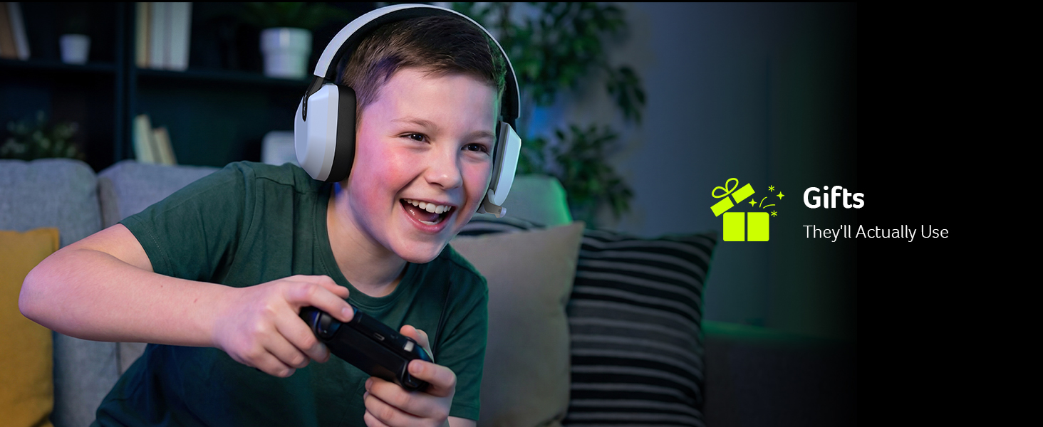 Player flipping the mic boom arm up to instantly mute voice comms when a family member enters