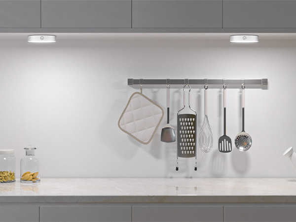 touch lights for closets