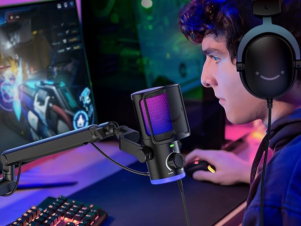 microphone with boom arm