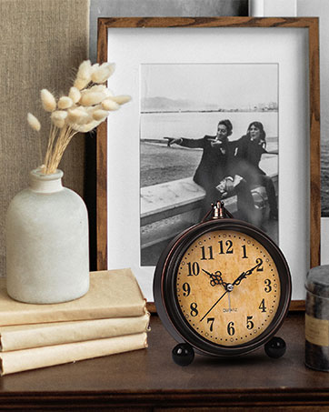 desk clock