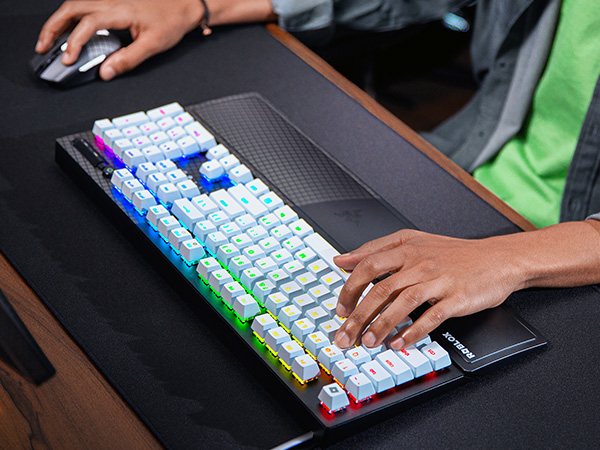 Razer BlackWidow V3 - Roblox Edition