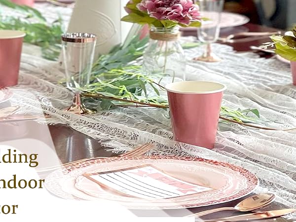LACE TABLE RUNNER