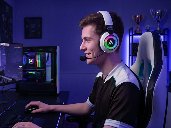professional gamers all platform games PC PS5 Xbox