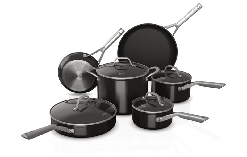 Ninja CW69010 NeverStick Comfort Grip 10-Piece Cookware Set, Nonstick,  Durable, Scratch Resistant, Dishwasher Safe, Oven Safe to 400°F, Silicone