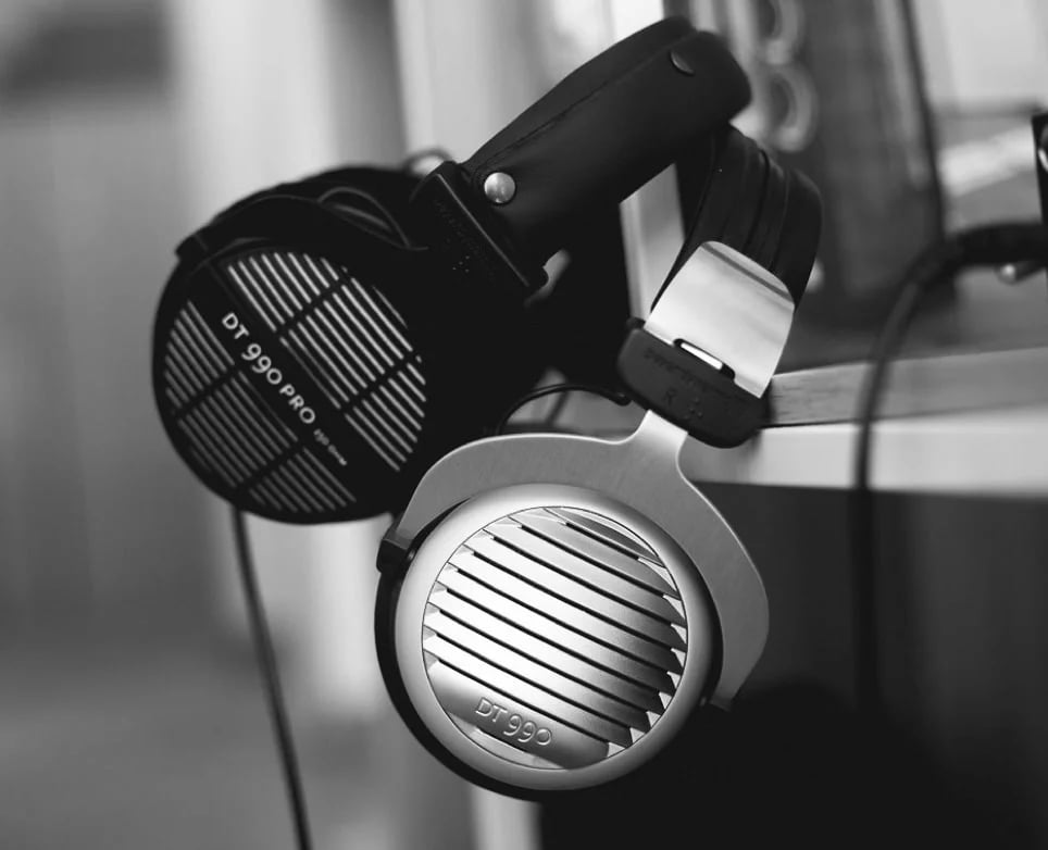 DT 990 PRO: Open studio monitoring headphones
