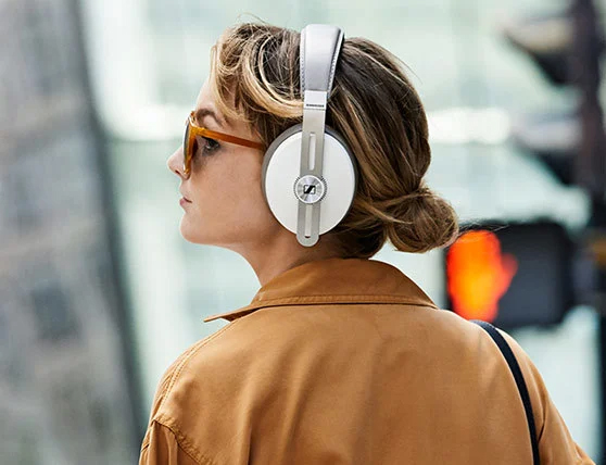Sennheiser Momentum 3 Over-ear Wireless Headphones (Black) - Newegg.ca