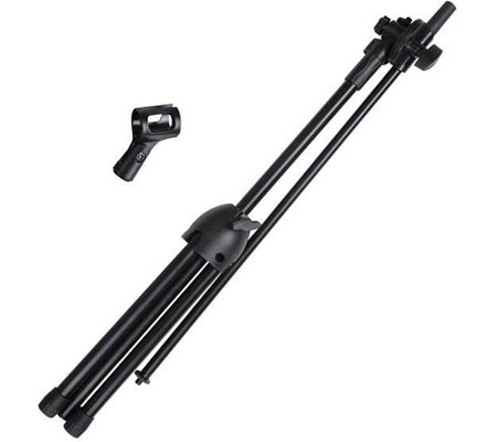  The mount with tripod legs folded inward and the boom arm rotated flat to the pole, pointing to 1 o’clcok. Next to it on the left is the microphone clip  