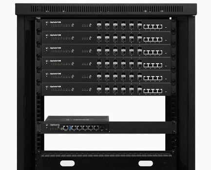 Server rack with mounted devices