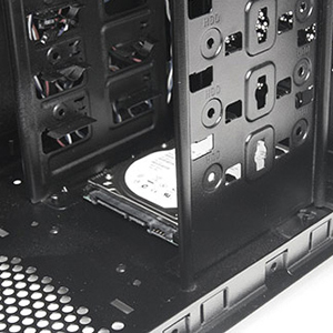 Compatible with 2.5” HDD and SSD