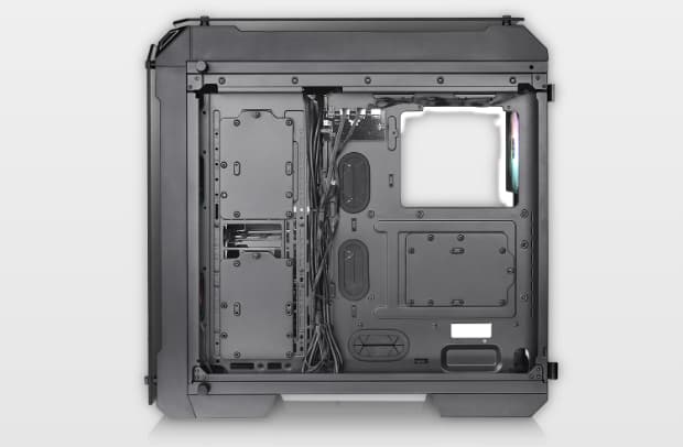 right view of View 71 TG ARGB showing its drive bay positions