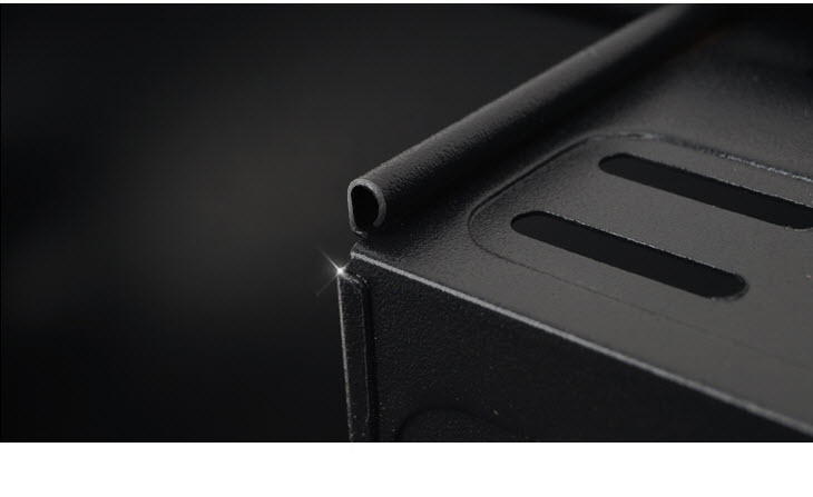 molded edges of ZALMAN T2 Plus case