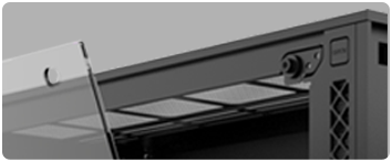 Closeup of the side glass panel coming off the MATREXX 70 case