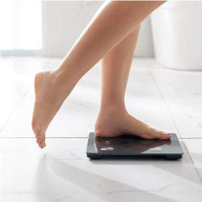 Eufy Smart Scale C1 with Bluetooth, Body Fat Scale, Wireless Digital  Bathroom Scale, 12 Measurements, Weight/Body Fat/BMI, Fitness Body  Composition Analysis, lbs/kg (Black) 