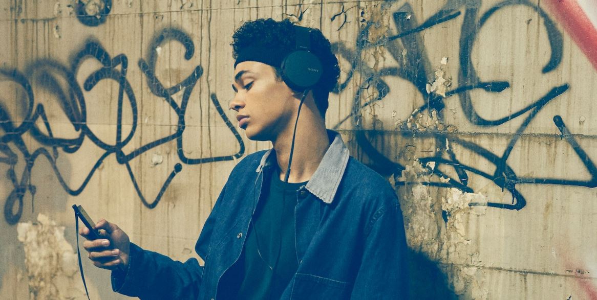 Bold style, powerful bass