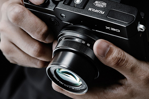 FUJIFILM X30