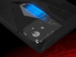 Bottom side of the ASUS ROG STRIX GL703 laptop, showing where the ram can be accessed