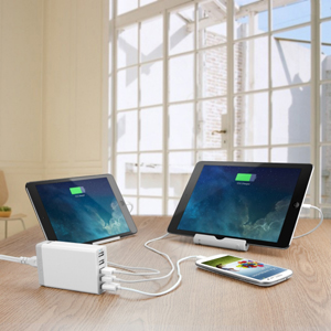 Family-Sized Desktop USB Charger