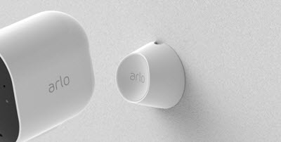 arlo camera coming off its mounted magnetic mount
