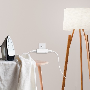 Two Smart Plugs in One