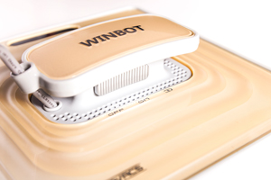 WINBOT&reg; W710