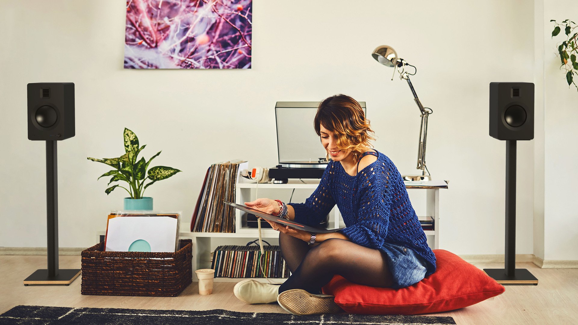 Kanto ST28 Affordable Universal Floor Speaker Stands for Bookshelf Speakers