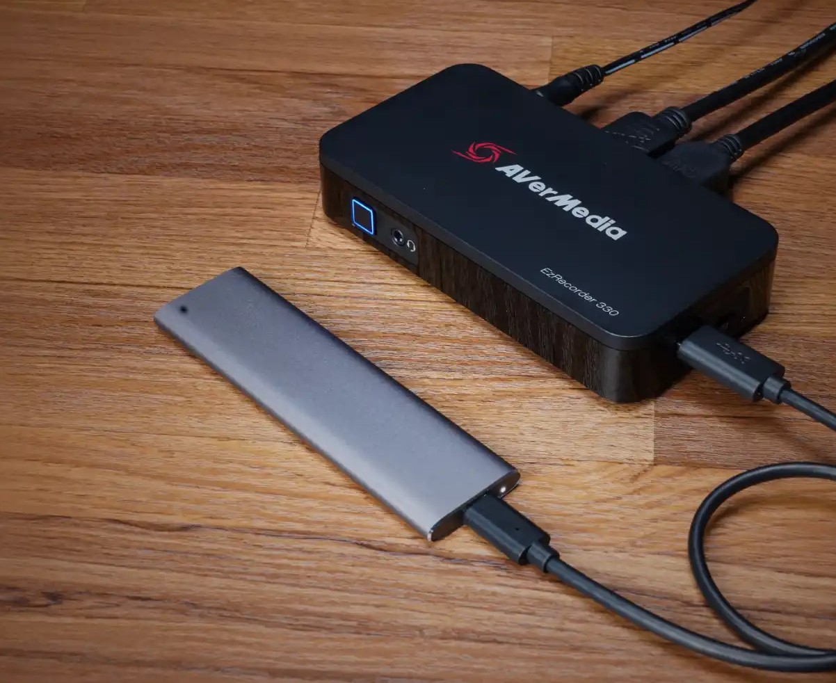 AVerMedia EzRecorder 330 (ER330) standalone all-in-one digital video recorder