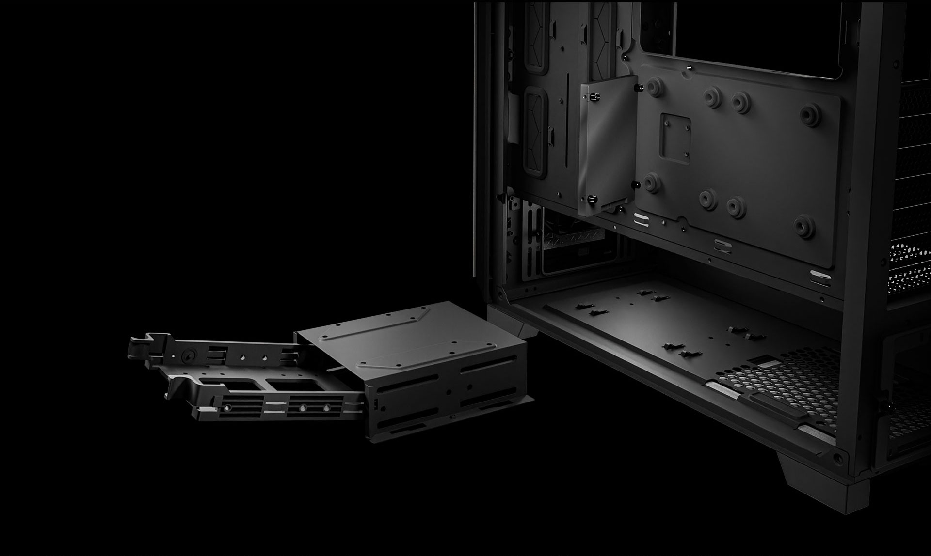 P20CE Mid-Tower E-ATX Gaming Case