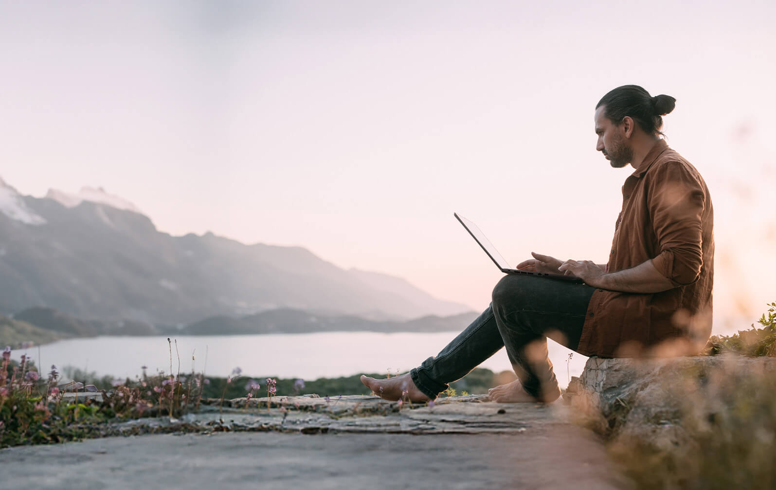 MSI VenturePro A16 AI+ Notebook