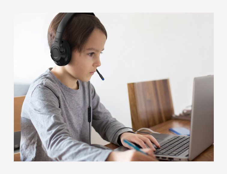 Belkin SoundForm Inspire high-quality Wired Over-Ear Headset for Kids