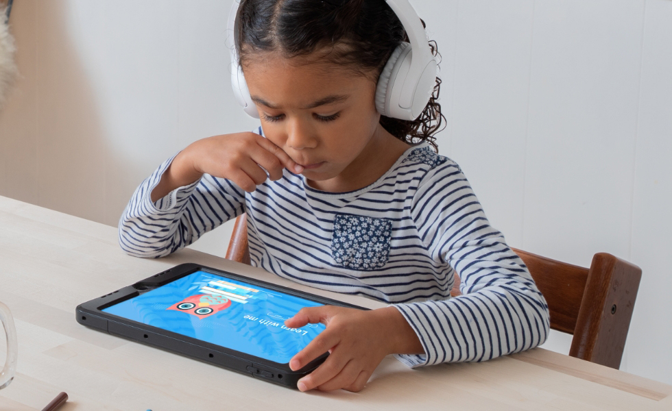Belkin SoundForm Mini Wireless On-Ear Headphones for Kids