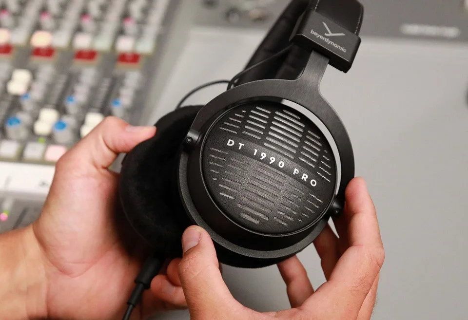 Beyerdynamic DT 1990 PRO MKII Premium Tesla studio headphones