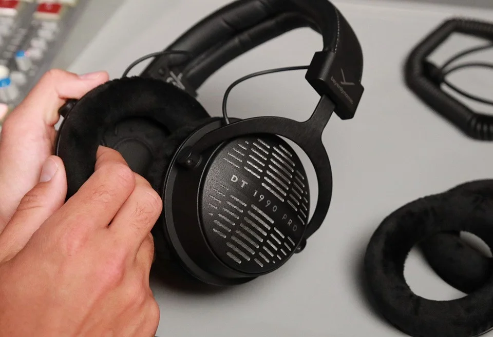 Beyerdynamic DT 1990 PRO MKII Premium Tesla studio headphones