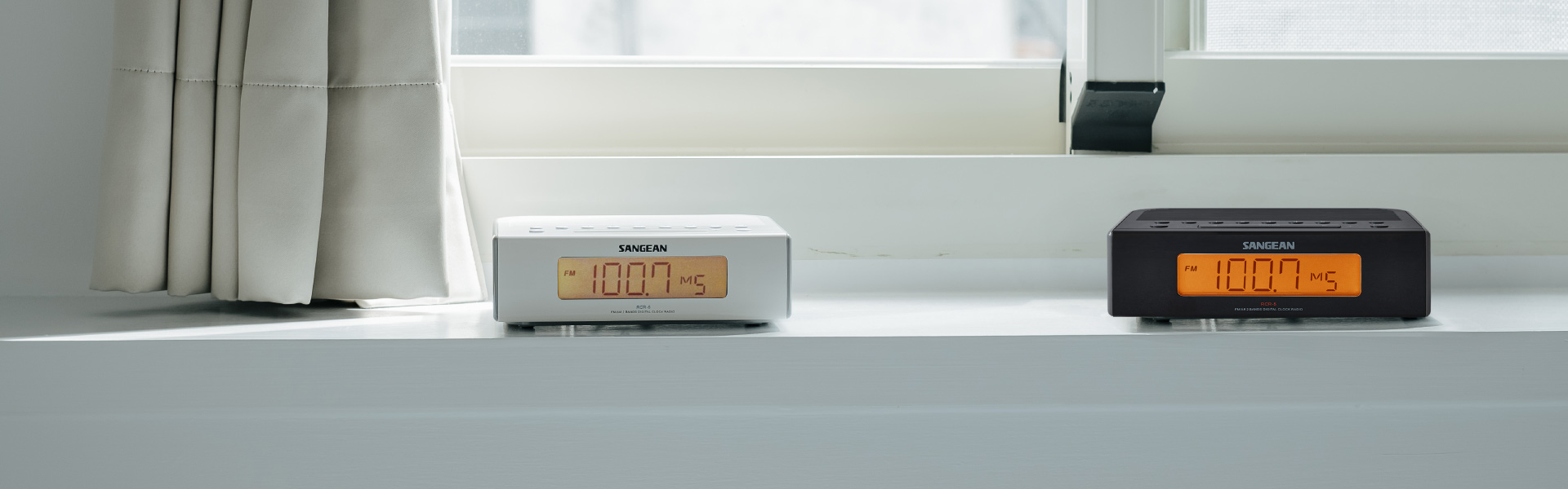 Sangean RCR-5 AM FM Digit Tuning Clock Radio