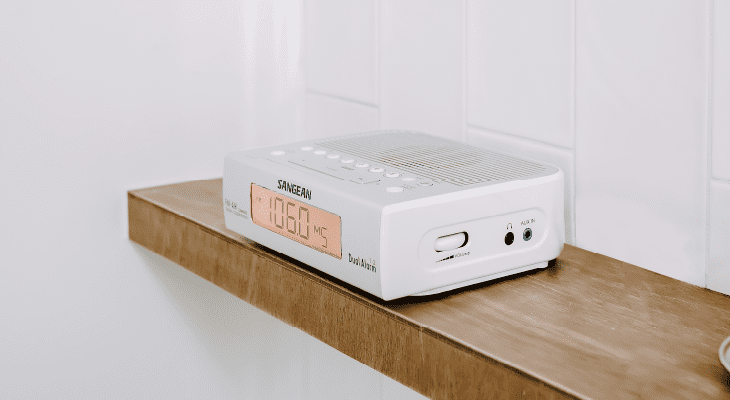 Sangean RCR-5 AM FM Digit Tuning Clock Radio