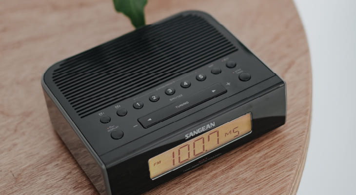 Sangean RCR-5 AM FM Digit Tuning Clock Radio