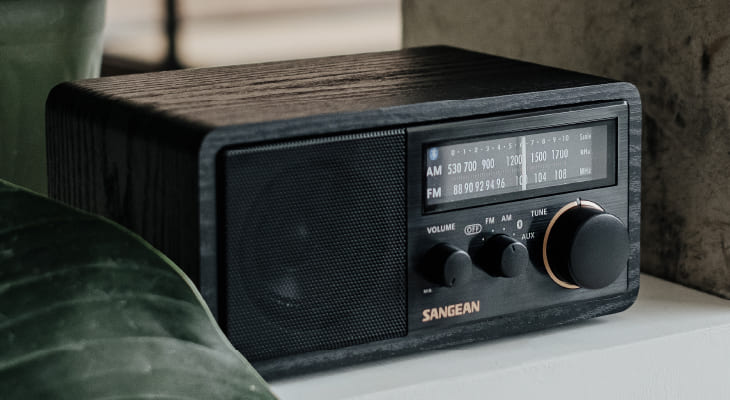 Sangean SG-118 Retro Bluetooth Wooden Cabinet Radio