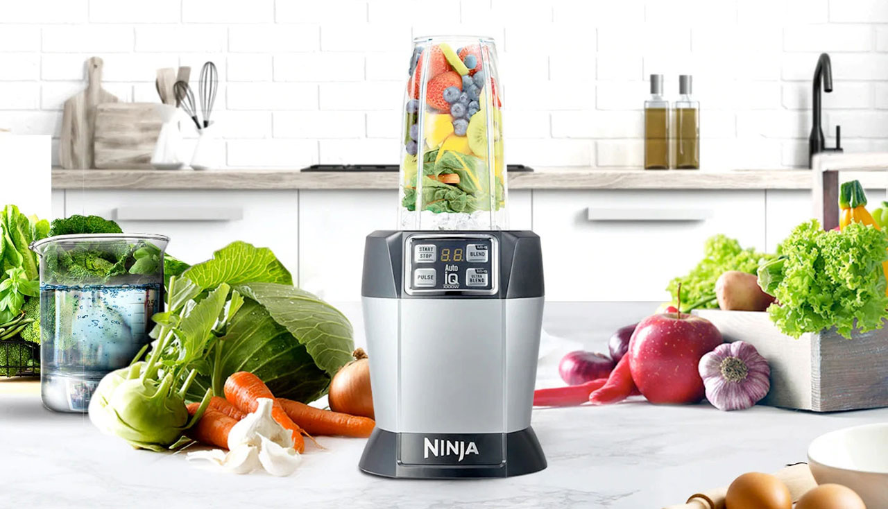 Ninja BL480D Nutri 1000 Watt Auto-IQ Base for Juices, Shakes