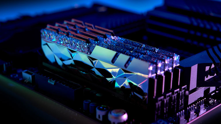 G.Skill Trident Z Royal DDR4-3600 CL14 16GB Samsung B-die A Dos