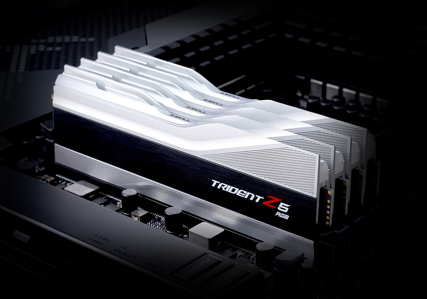 G.Skill Trident Z5 RGB 32Go (2x16Go) DDR5 5200MHz - Mémoire PC G