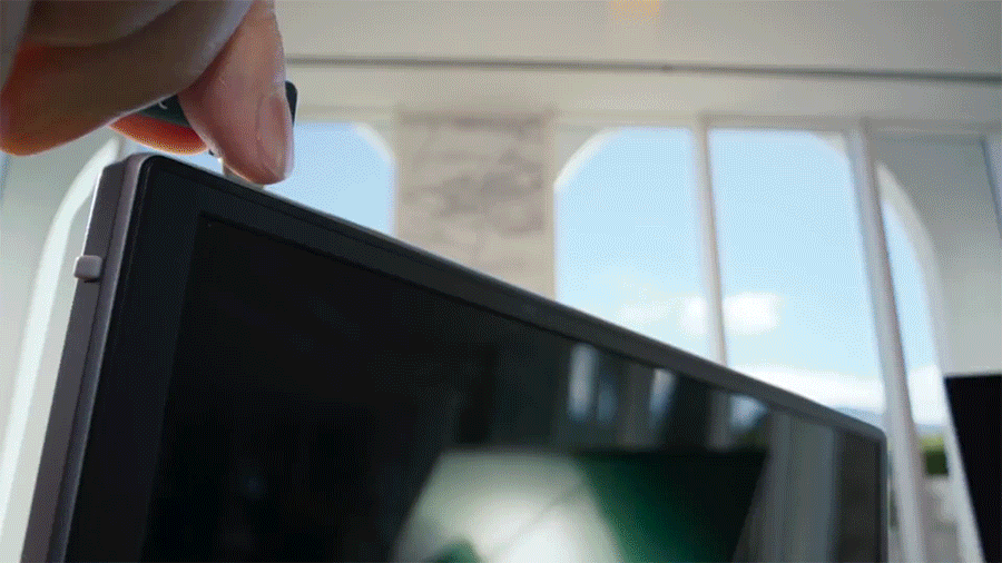 ASUS ZenScreen Fold OLED MQ17QH Portable Monitor
