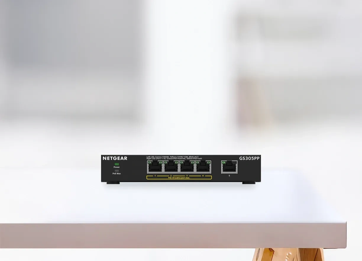 Netgear GS305PP 5-Port Gigabit Ethernet SOHO Unmanaged Switch