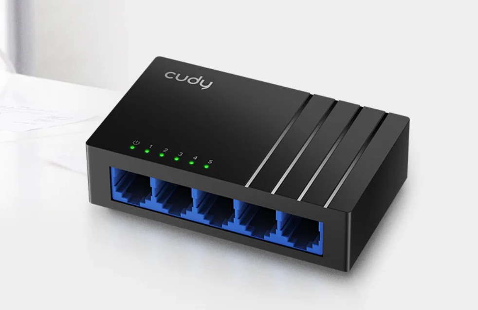 Cudy GS105D 5 Port Gigabit Ethernet Network Desktop Switch and Ethernet Splitter