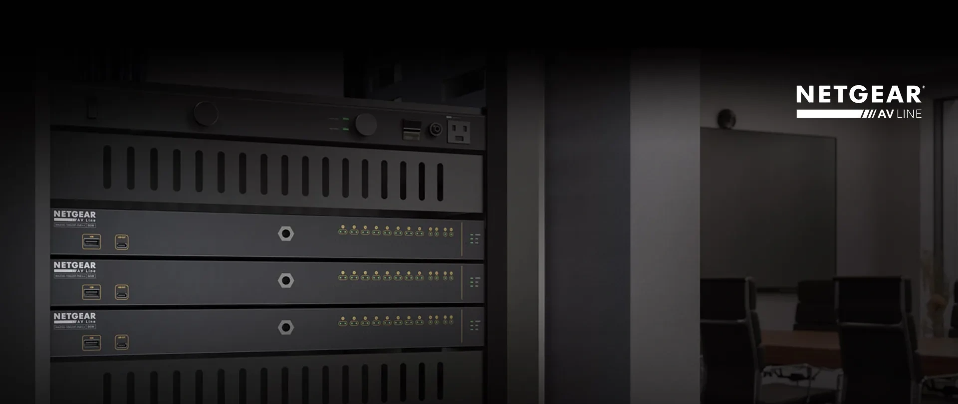 NETGEAR 8x1G PoE+ 240W 2x1G and 2xSFP+ Managed Switch