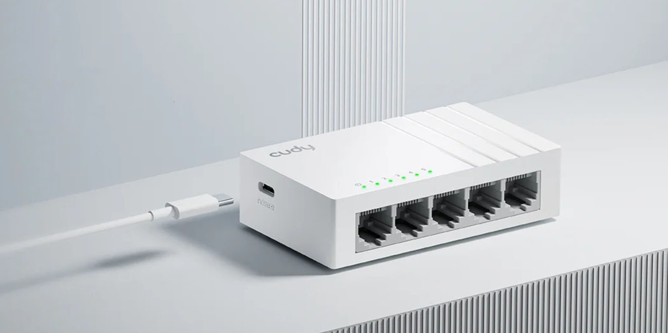 Cudy 5-Port Gigabit Switch with USB-C Power Input GS105U