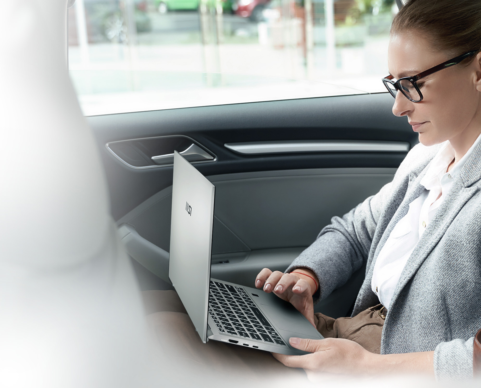 MSI PRESTIGE 14 EVO Professional Laptop