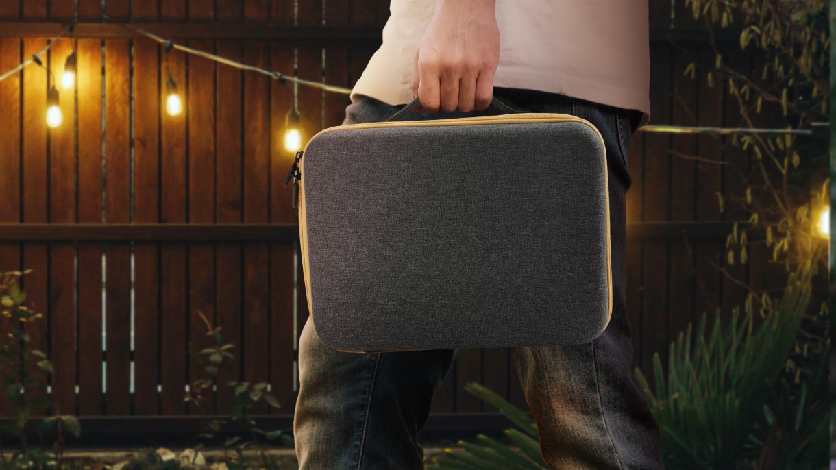 BenQ GV32 DLP 1080p 500lm BenQ Ceiling Projector