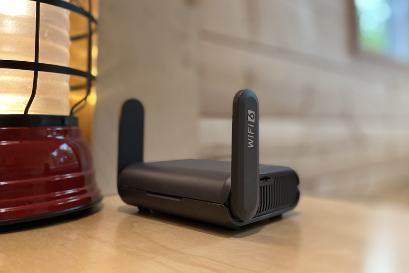 GL.iNet GL-AXT1800 Slate AX Pocket-Sized Wi-Fi 6 Travel Router 